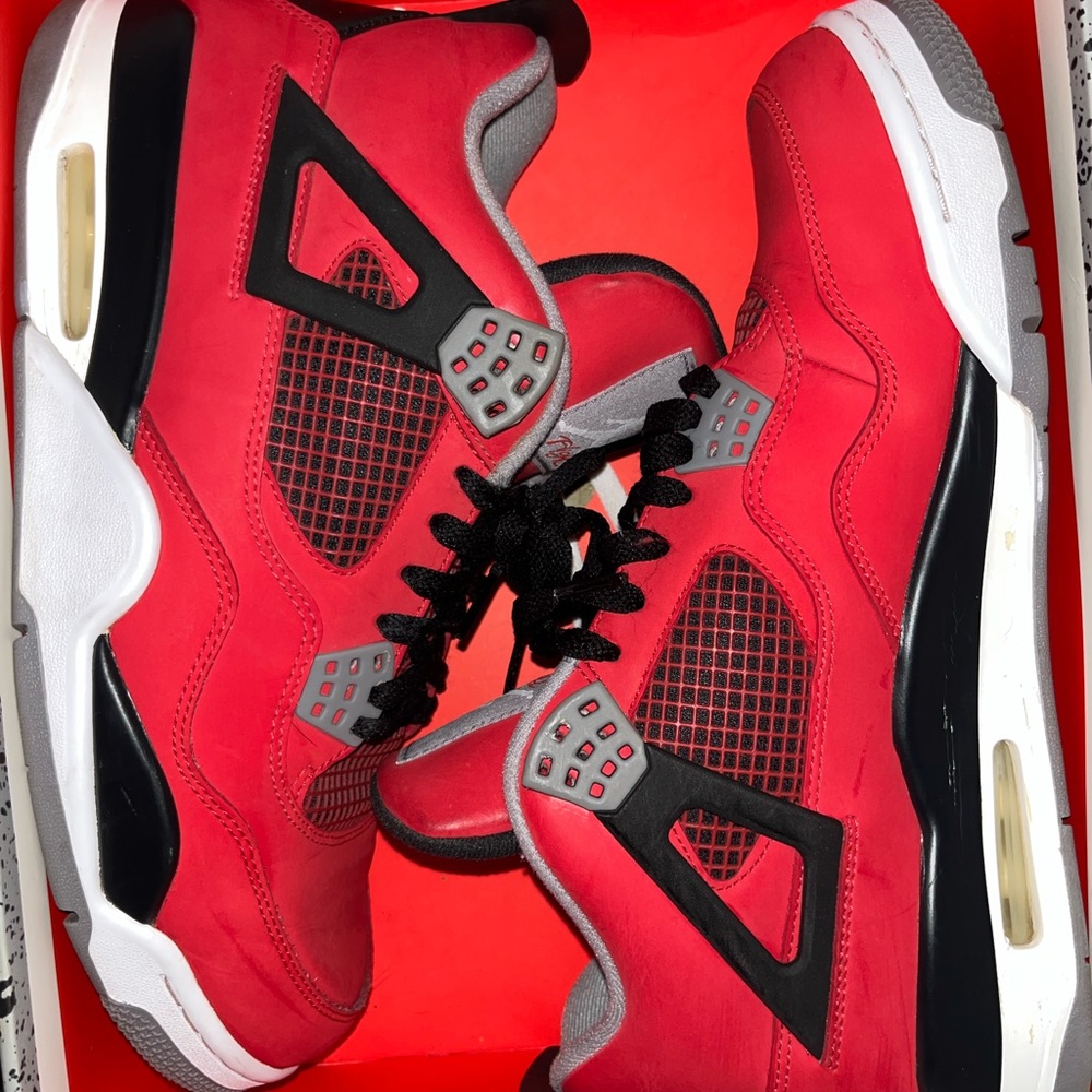 jordan 4 toro